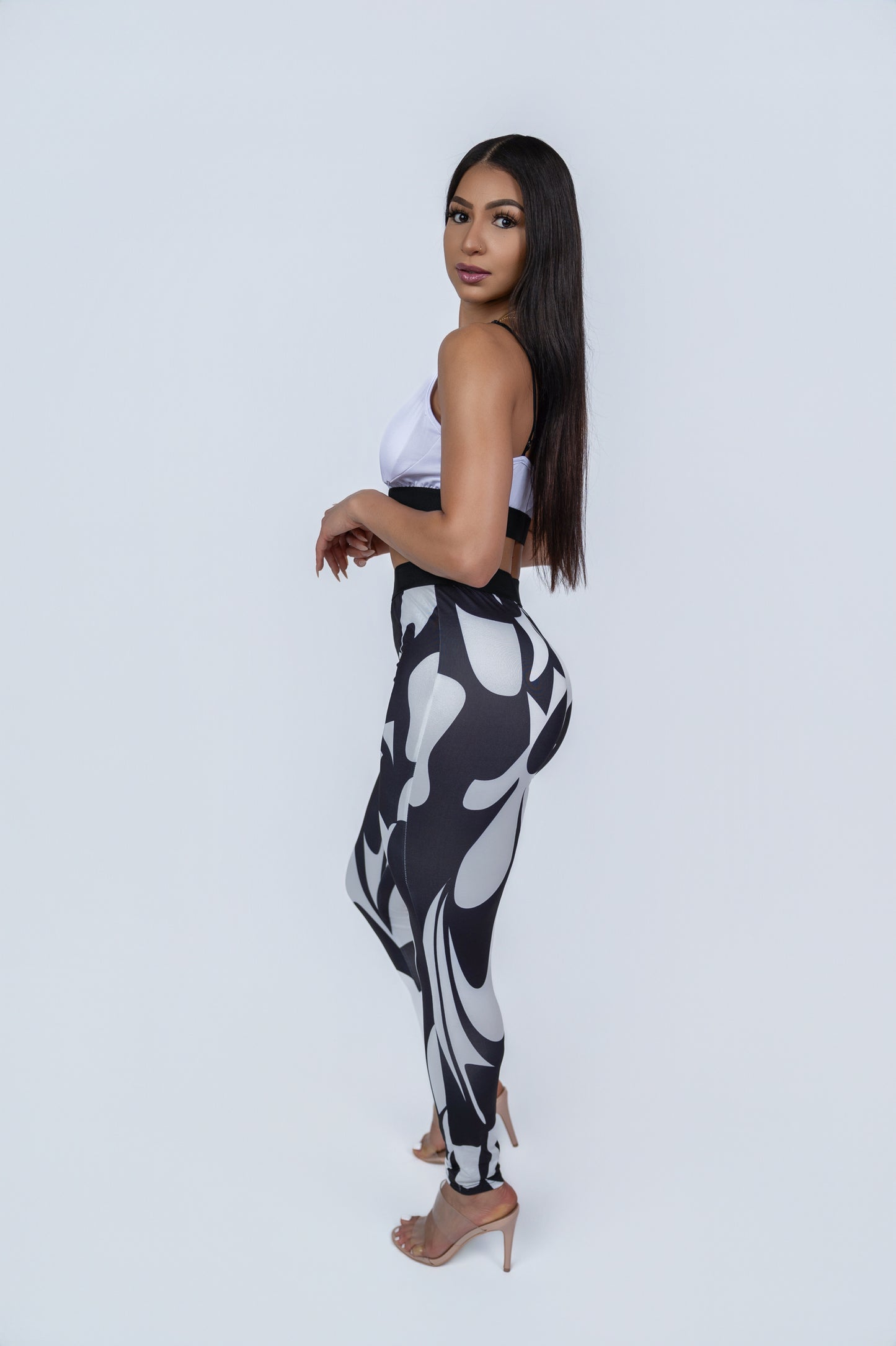 AFTERNOON SET BLCK AND WHITE