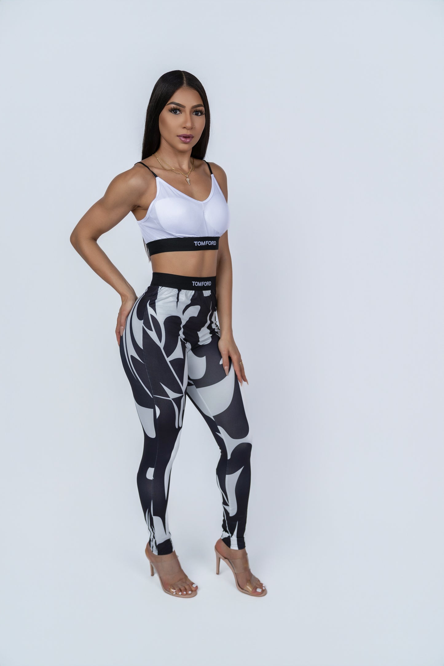 AFTERNOON SET BLCK AND WHITE